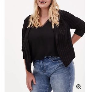 BLACK STRIPE TWILL CUTAWAY BLAZER